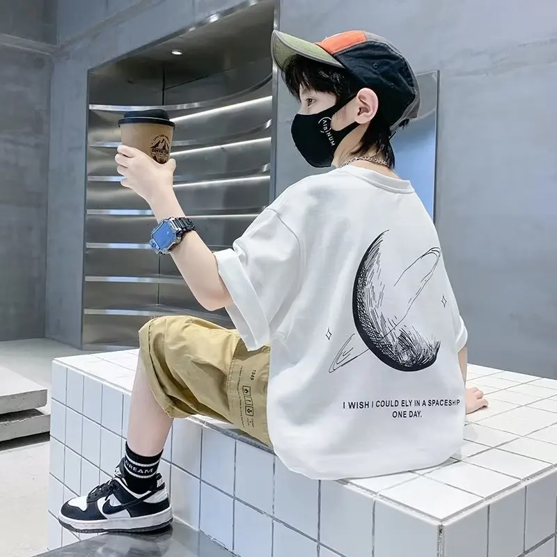 WYGODNA I TRWAŁA KOSZULKA DLA CHŁOPCA